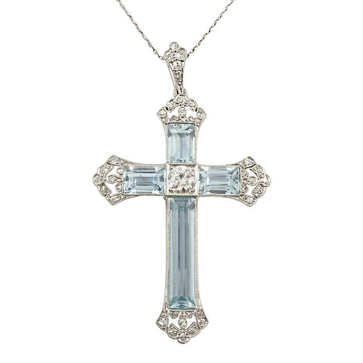 Aquamarine and diamond cross pendant, millegrain set